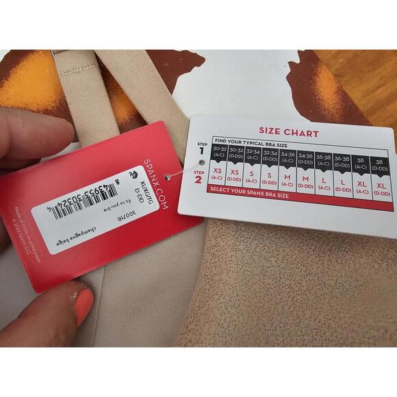 NWT Spanx Bra Champange Womens M 34-36 Light Sheer #415 - Picture 3 of 6